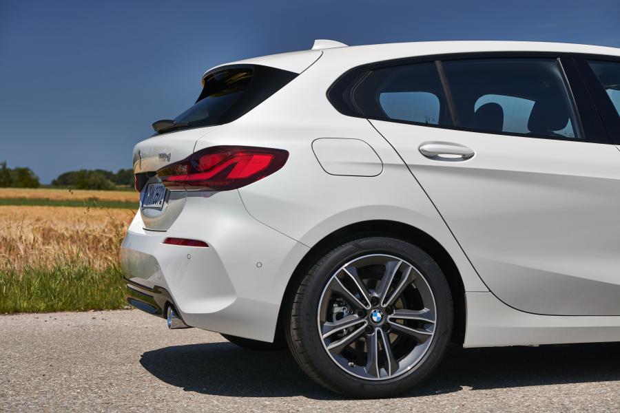 Детали экстерьера BMW 118d Sportline (F40) 2019 года  (WW) (фото 46 из 89)